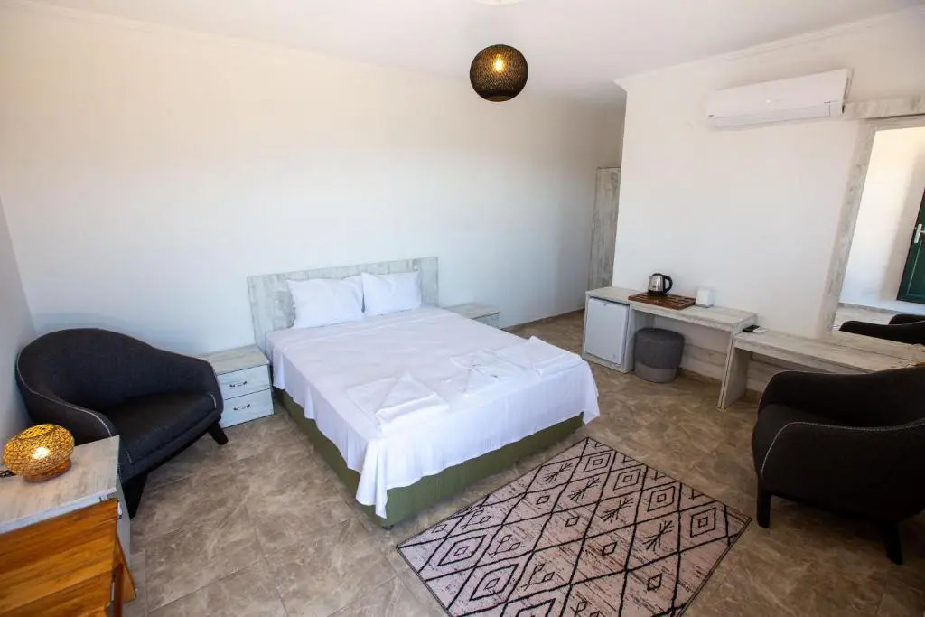Beacon Hill Suites