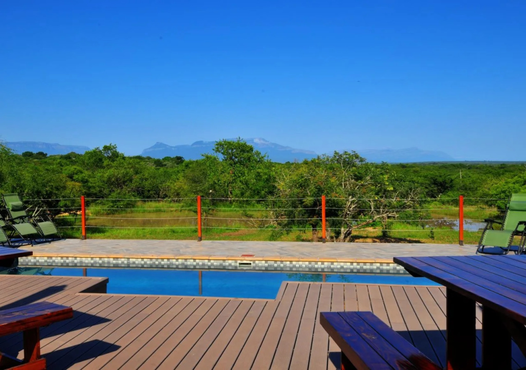 Cheetah Paw Eco Lodge