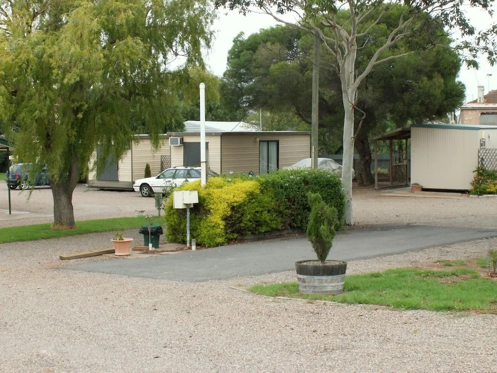 Oval Motel - Murray Bridge