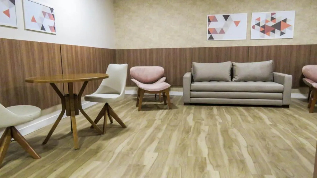 Lefel Hotel