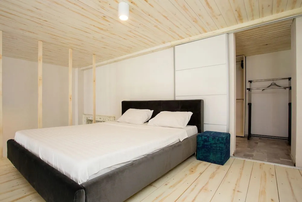 Cathedral Apartment