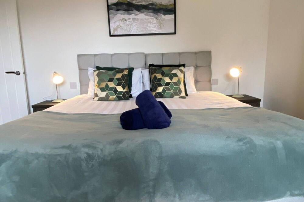 De Parys Premier Lodge 3 Stylish 2BR Bedford Apartment