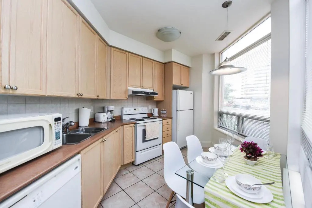 PlanURstay - Amazing 2BR & 2BTH - Near Square One Mall