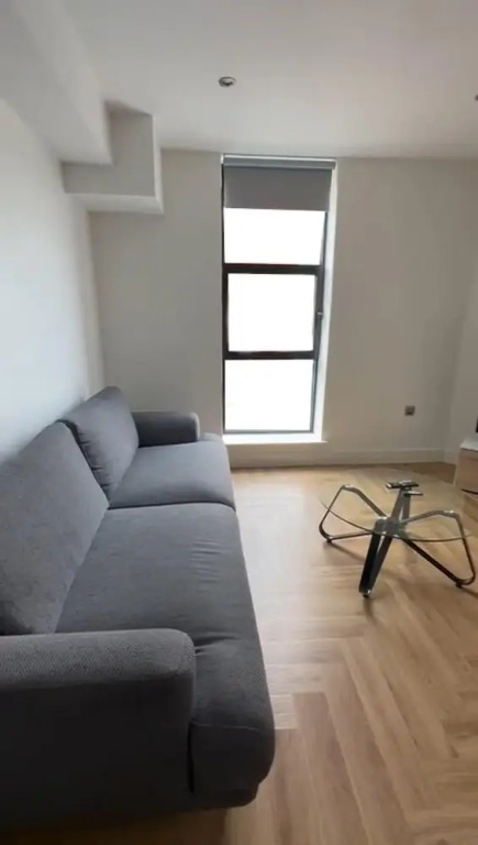 2-bed Apartment Birmingham Snow Hill