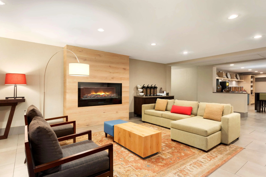 Country Inn & Suites by Radisson, Cedar Rapids Airport, IA