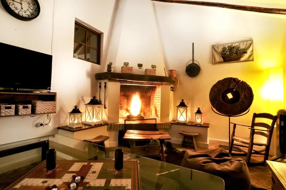 Villa With 6 Bedrooms in Luque, With Wonderful Mountain View, Private