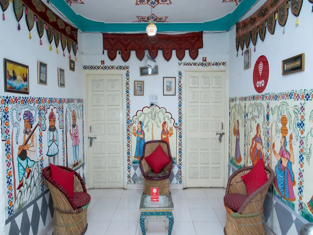 OYO 13330 Home Modern 2BHK Pratap Nagar