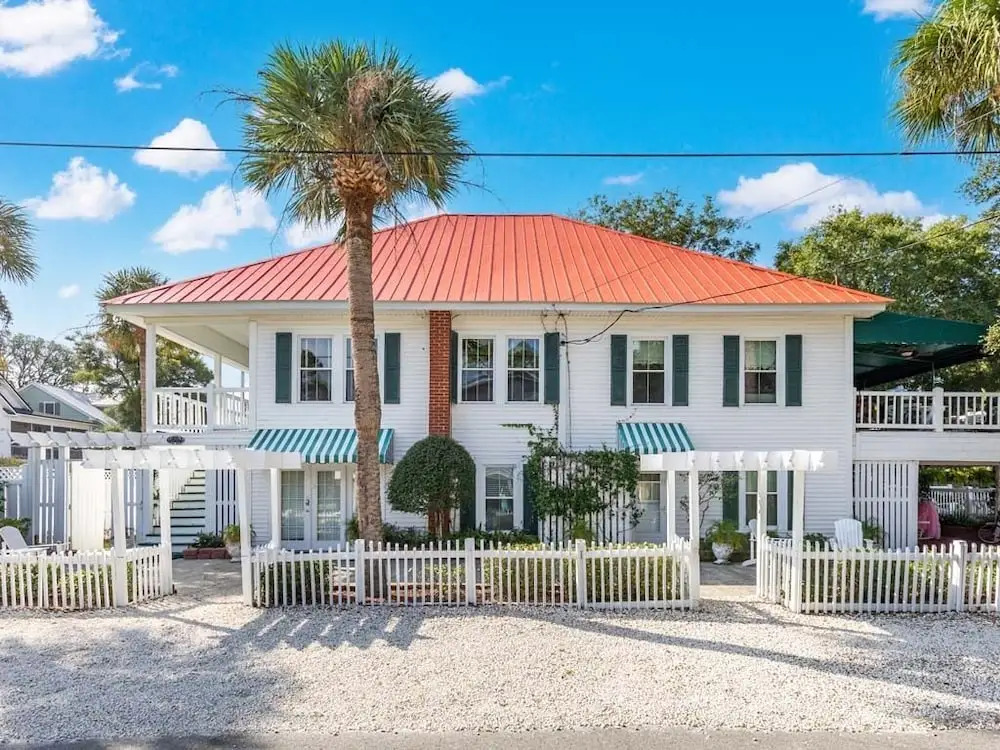 Tybreeza B by Tybee Vacation Rentals