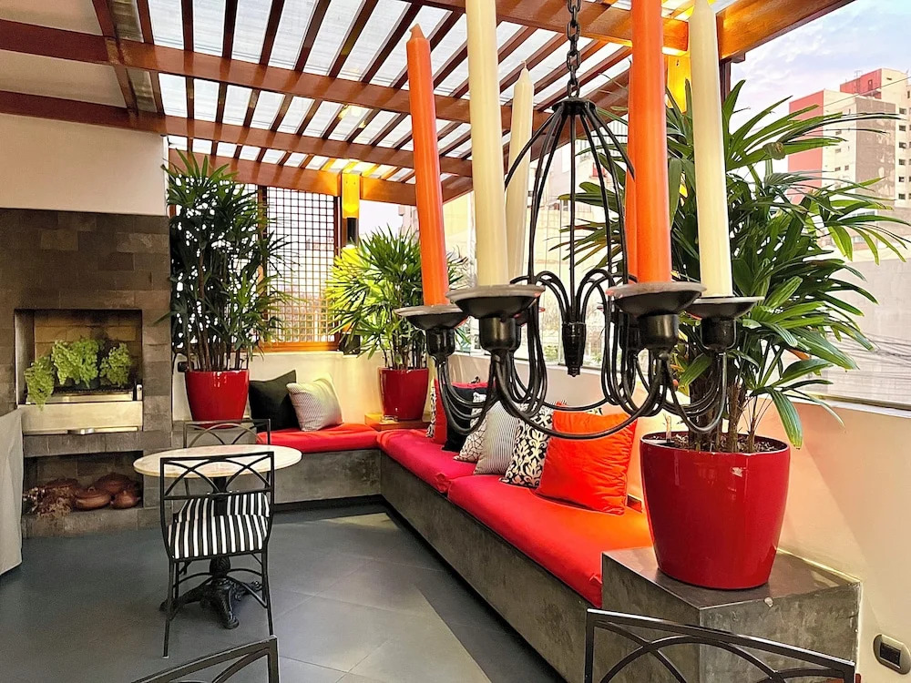 Ana Frank Boutique Hotel