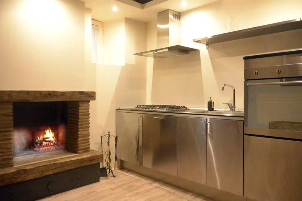"Le Pietre Silenti" Antica Dimora Del 1300' (Adults Only)