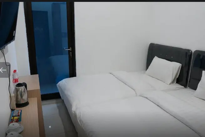 Amaze Hotel