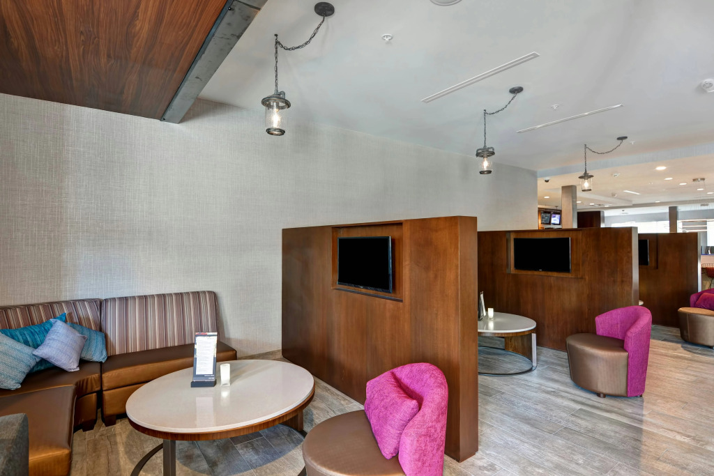 Courtyard by Marriott Long Island Islip/Courthouse Complex