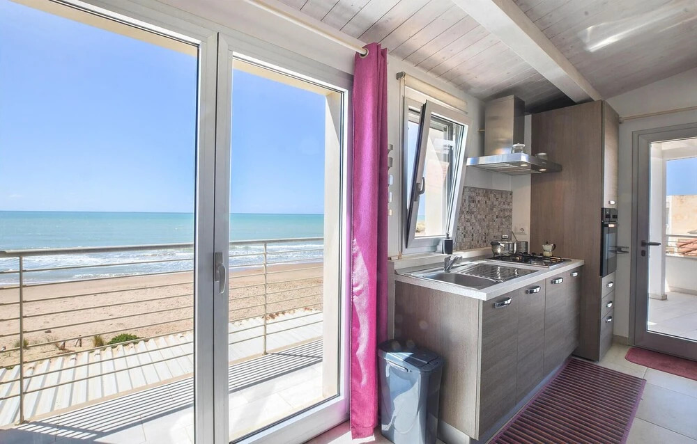 Lovely Home In Kaukana With Wifi