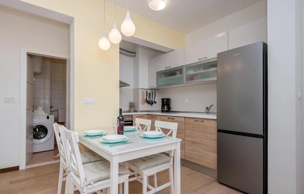 Nice Apartment in Baska Voda With Wifi and 1 Bedrooms