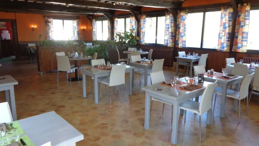 Logis Hôtel Restaurant LUnique