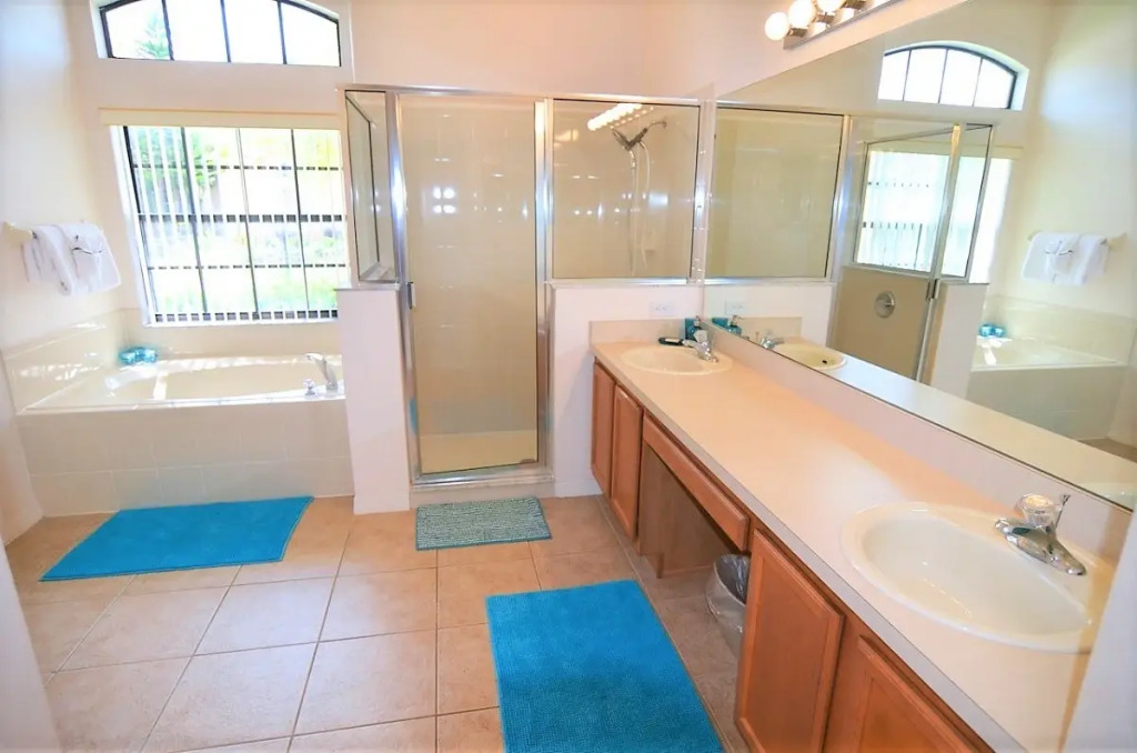 LP429CR - 5 beds pool & spa home - Game room