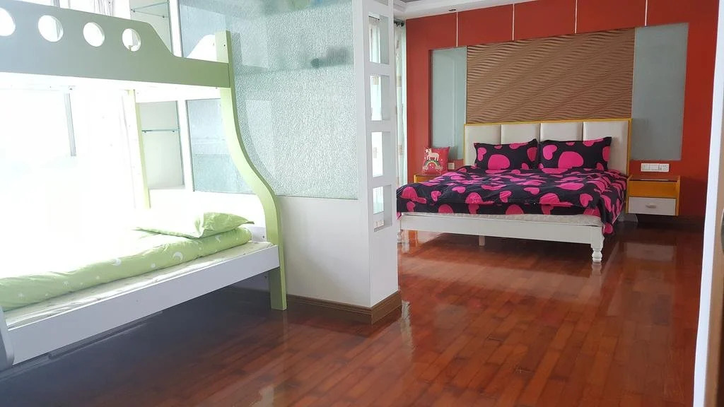 OMG Hostel