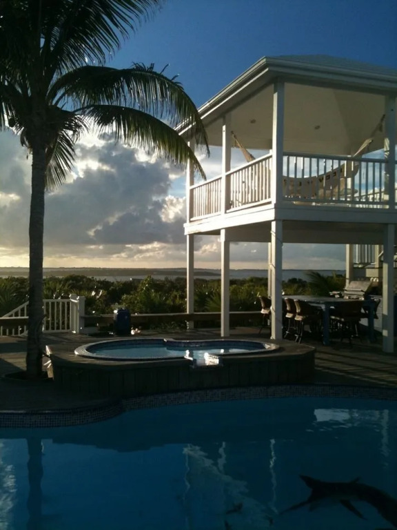 Rum & Coconuts Villa