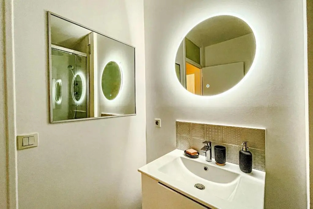 Annecy 1 Bedroom Apt with Balcony