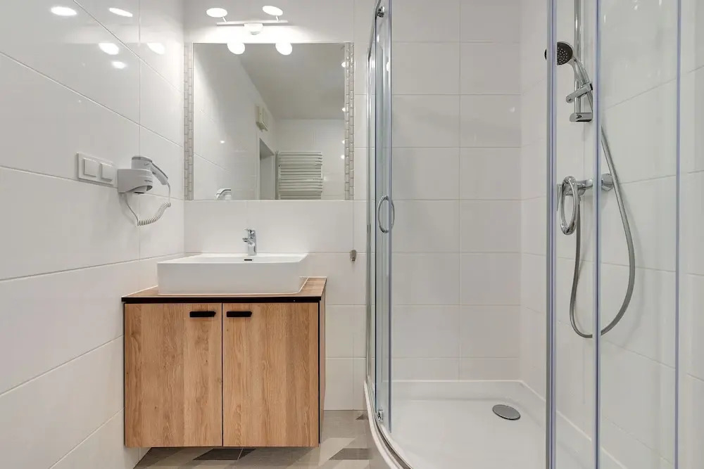 Waterlane Island - Riverview Pool, SPA & Gym by Downtown Apartments