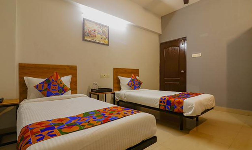 FabHotel Frenotel - Madhapur