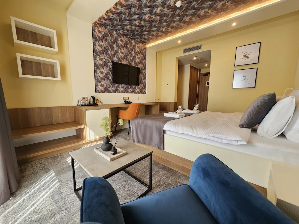 Hotel ETNA
