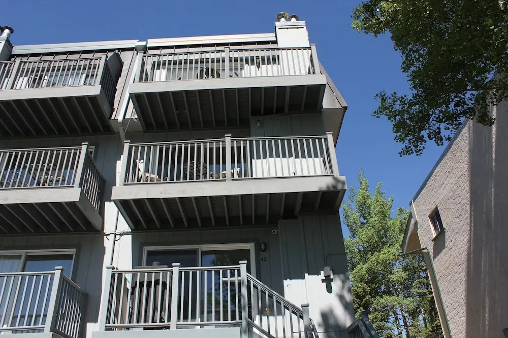 New Listing! Amazing Lake And Mountain Views At This Dillon Condo! 3 Bedroom Condo by RedAwning