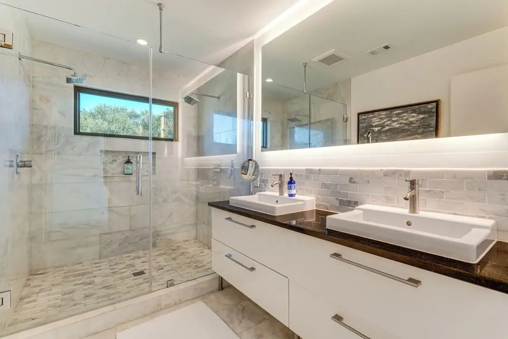 Luxe Mid-century Austin Home w/ Canyon Views