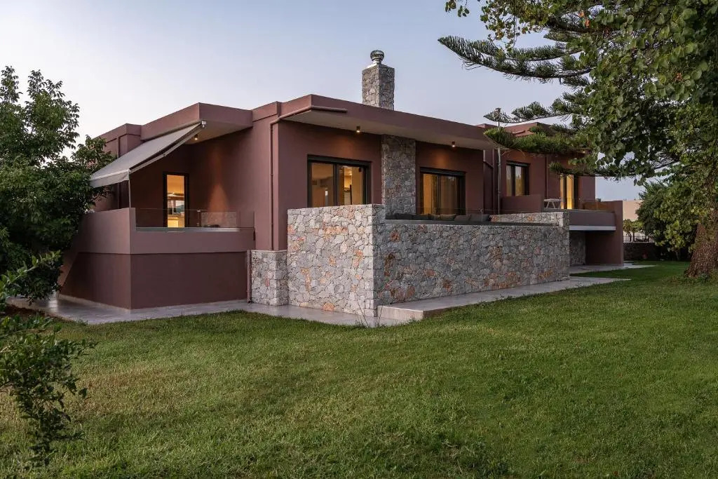 Villa Enny, 3 BD with Private Heated Pool