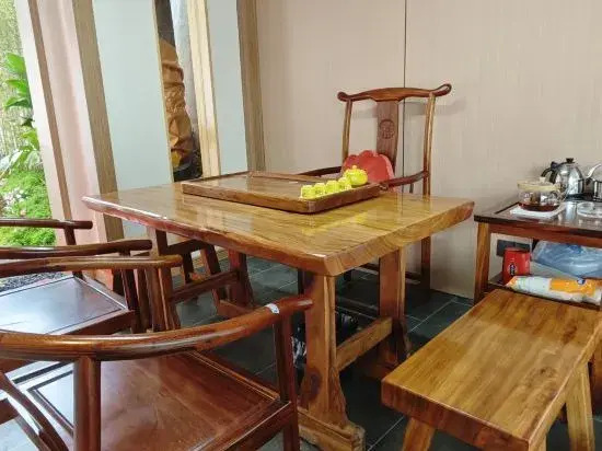 Anmeng Xiaozhu Homestay (Guilin Railway Station Wanxiang City)
