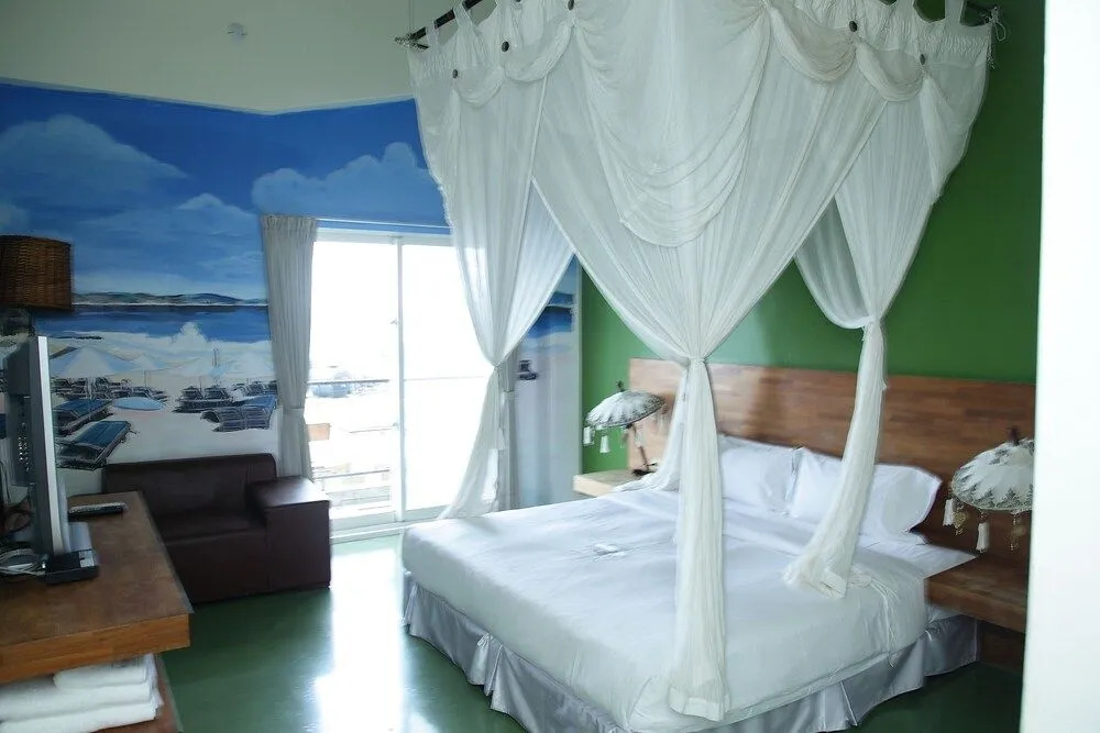 Maris Hostel