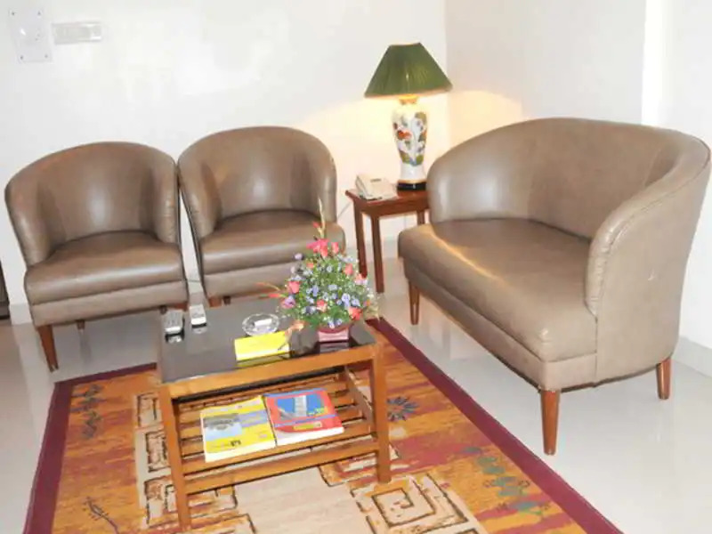 12 th Avenue-A Suite Hotel