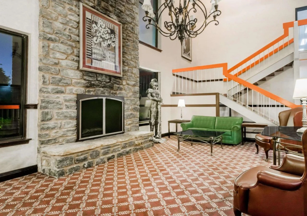 Guesthouse Inn & Suites Lexington