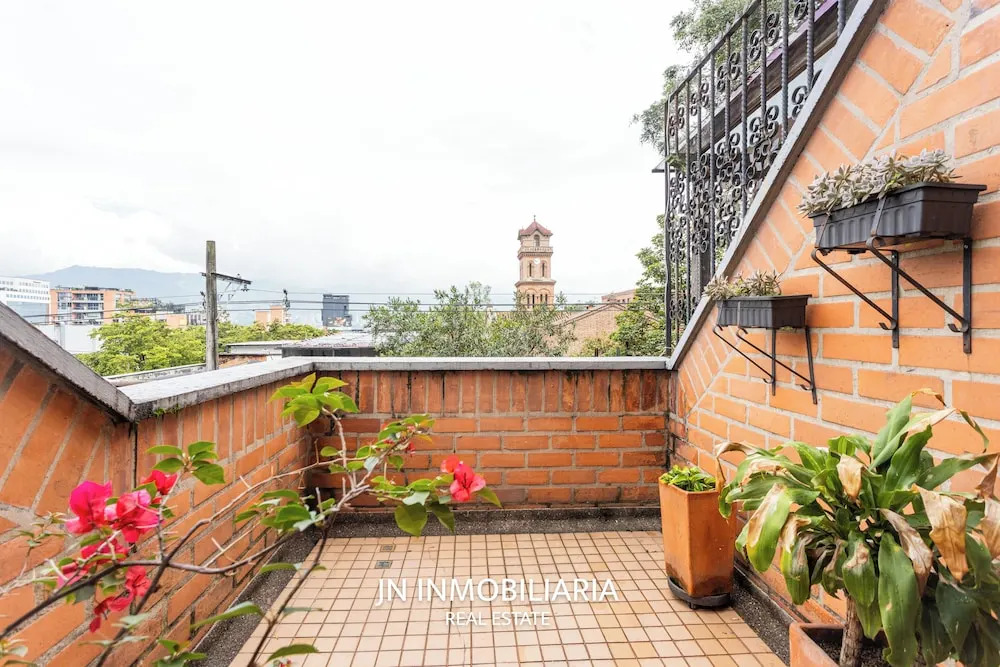 Park 42 APARTASUITES