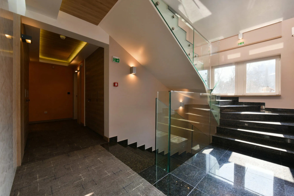 Apeiro City Avant-garde Hotel
