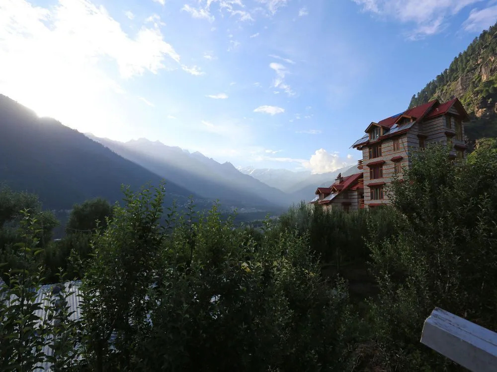 OYO 1837 Hotel Golden Meadows