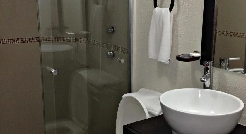 Grupo Kings Suites Chimborazo