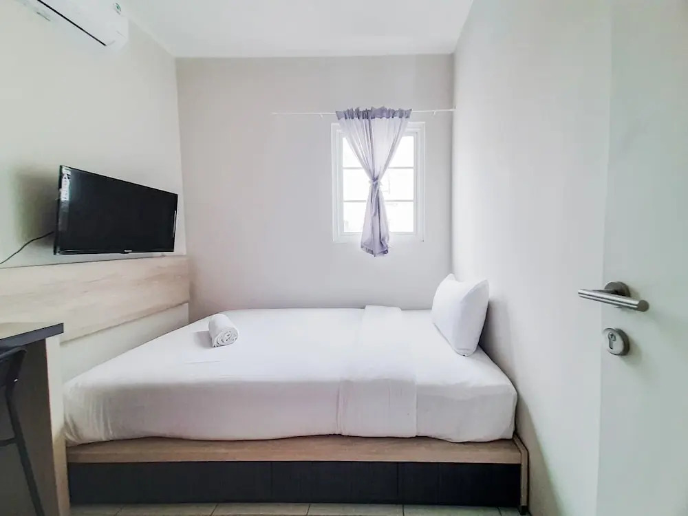 Homey Studio at Alesha Vanya Park BSD Guest House (Sharing Bathroom)