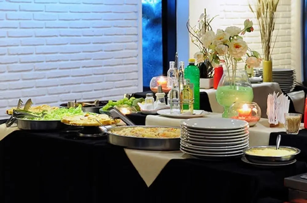 Costanera Hotel