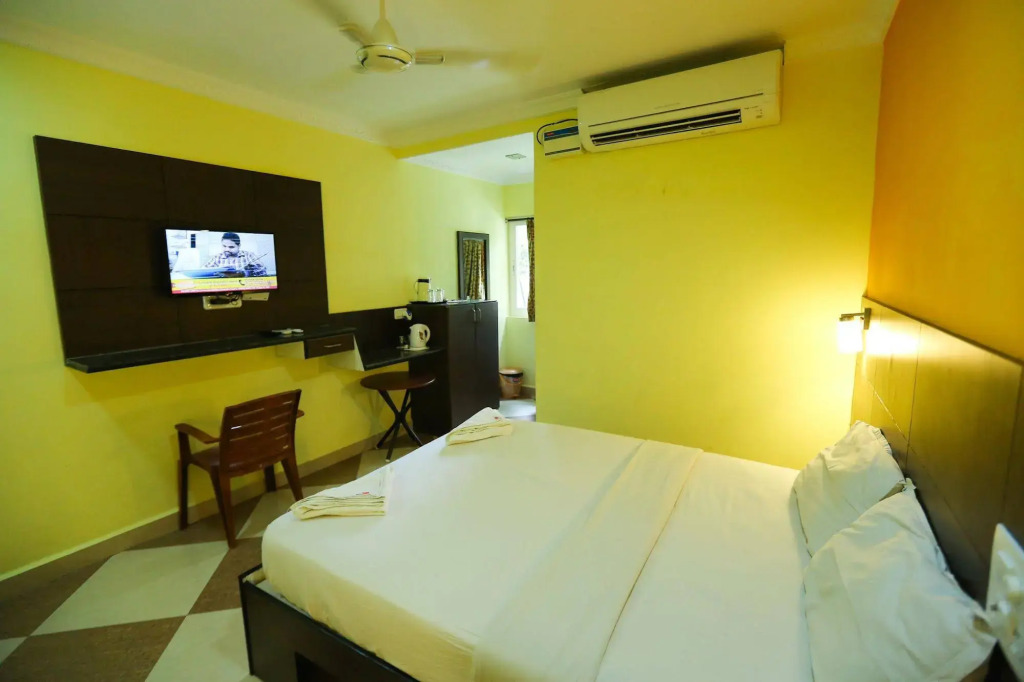 Season 4 Residences - Teynampet Near Apollo Hospital ,Balaji Dental, US Consulate