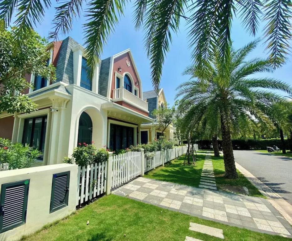 Wonderland Royal Mansions Ho Tram