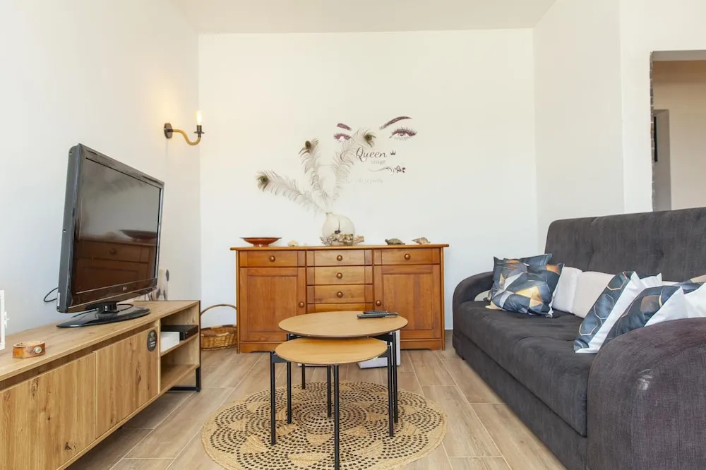 C01 - Trindade 3 Bed Flat in Lagos