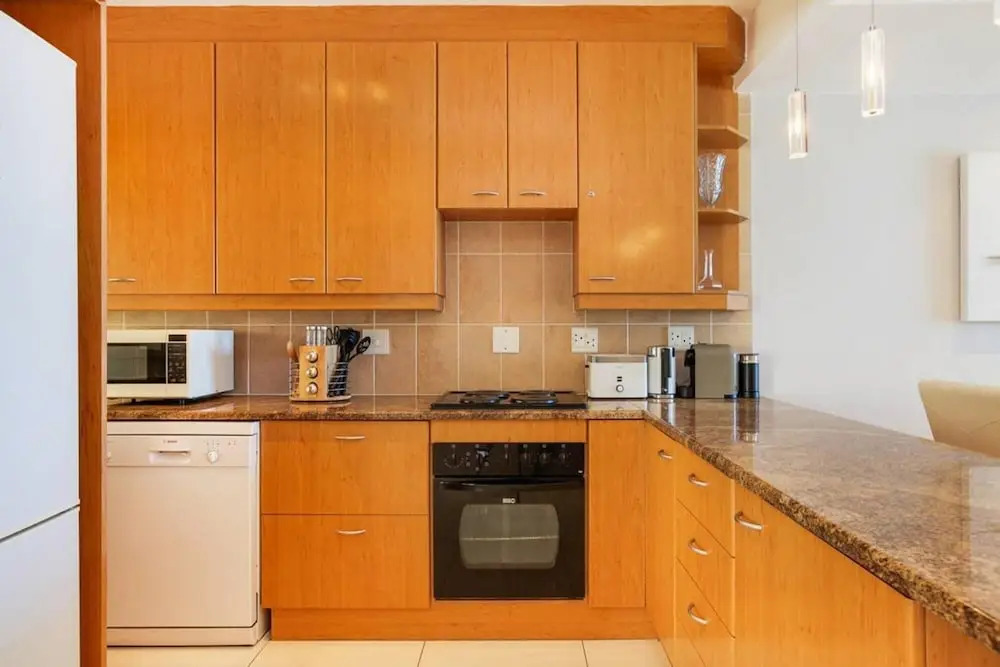 Clifton Apartment w Direct Beach Access Marella