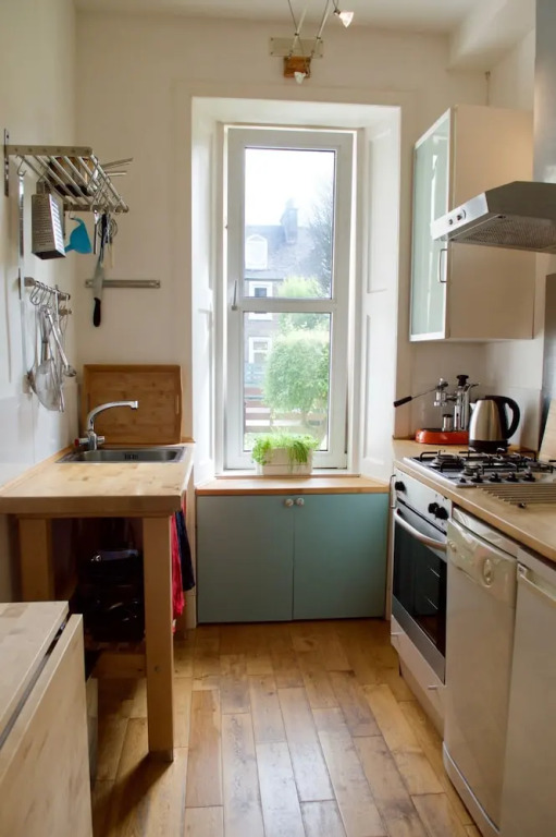 1 Bedroom Ground Floor Colony Flat