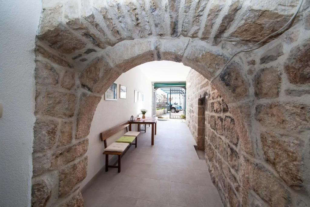 Old stone house Mario