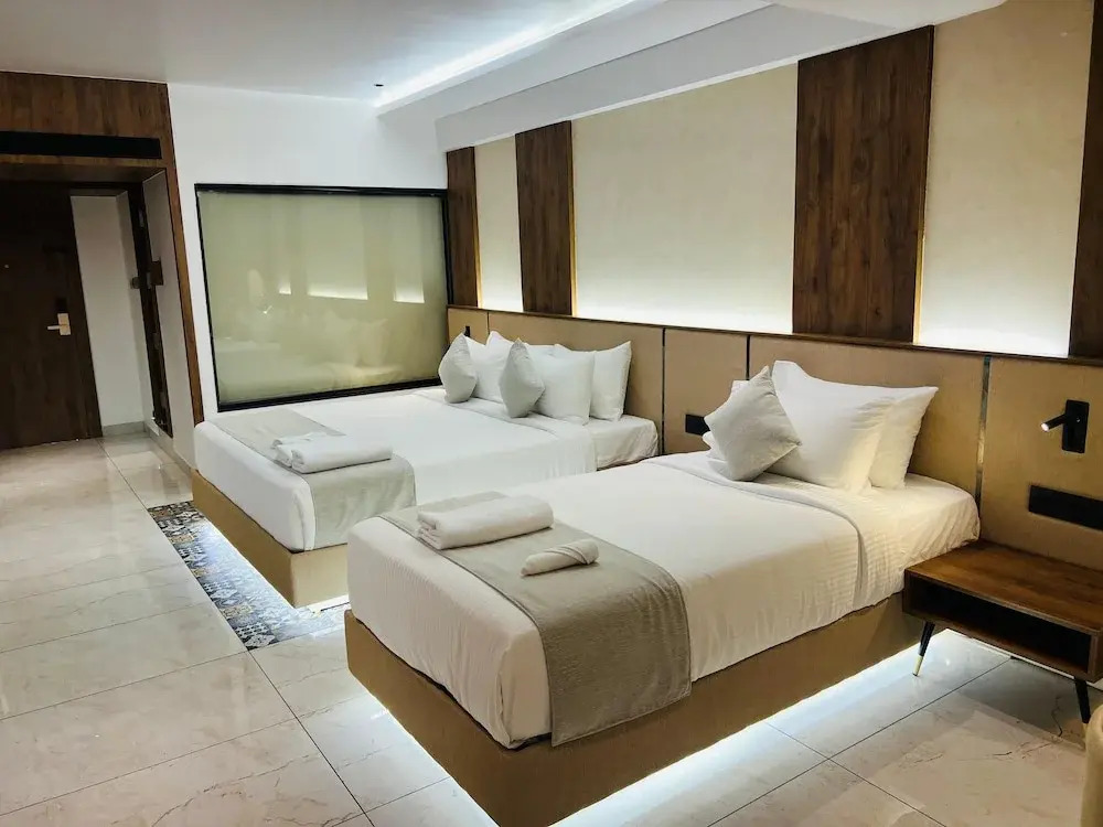 Royal Plaza Inn by RAK Rooms, Calicut