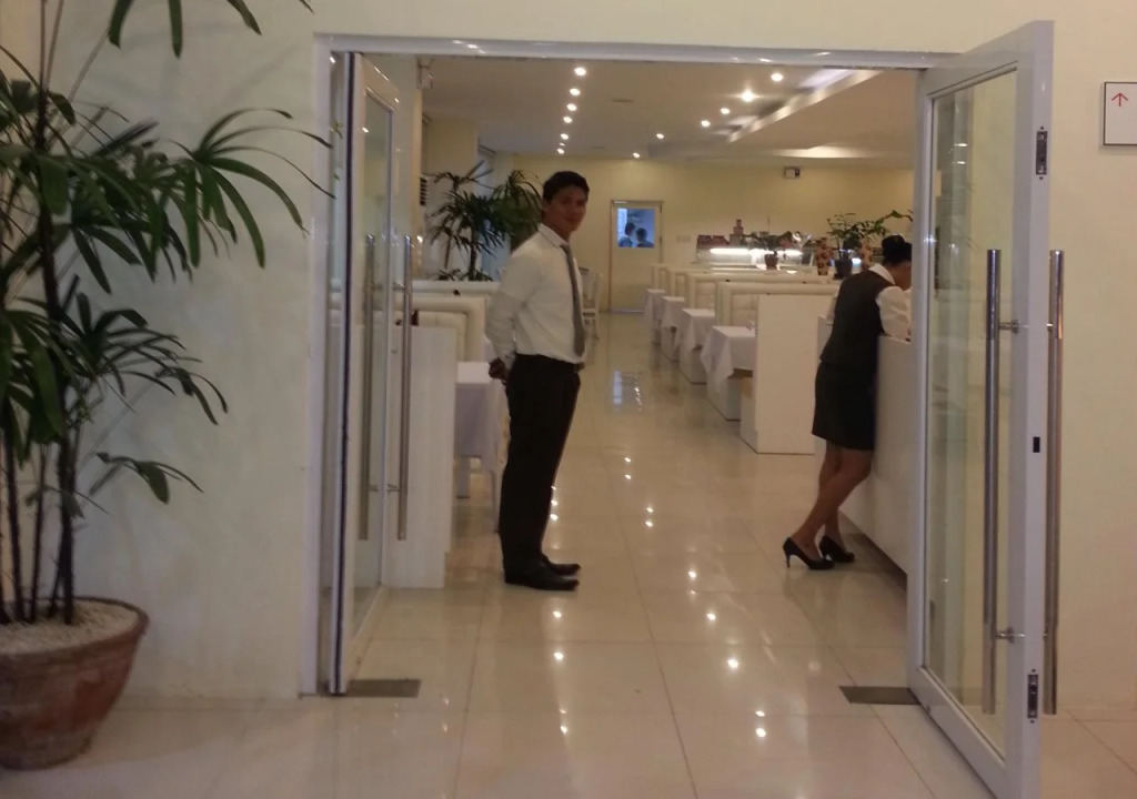 Parkway Hotel