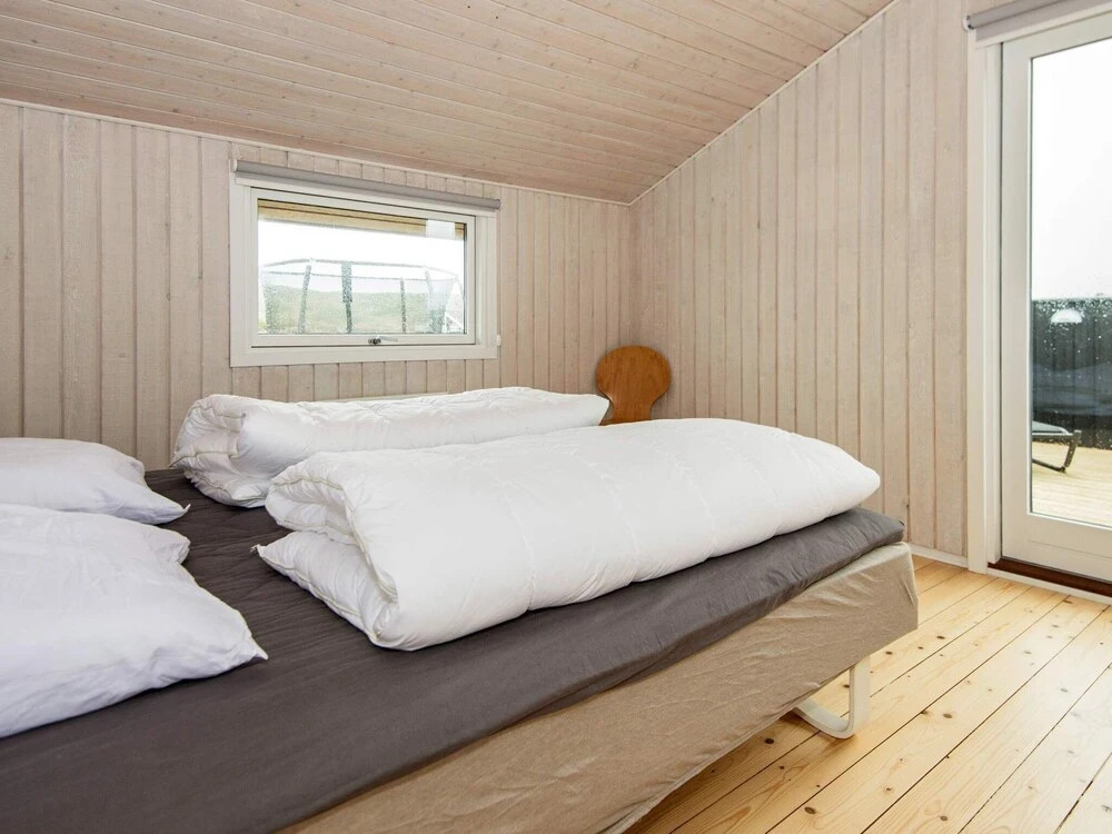 Spacious Holiday Home With Sauna in Hvide Sande