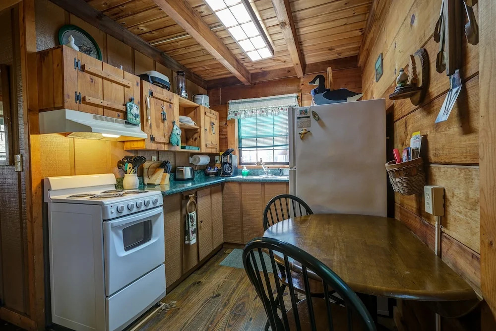 Cobb Creek Cabins