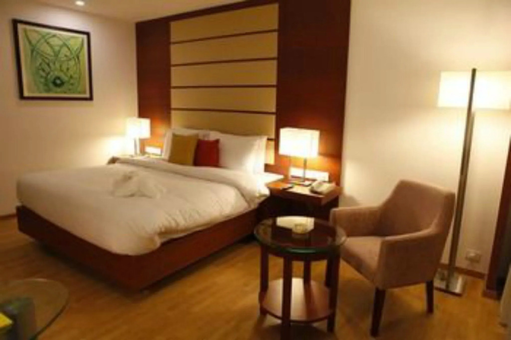 Lemon Tree Hotel Shimona Chennai
